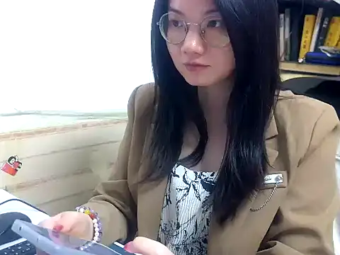 Snapshot of xiaoxiaowan11 chatting on March 10, 2026, 12:21 pm xiaoxiaowan11 online show from March 10, 2026, 12:21 pm