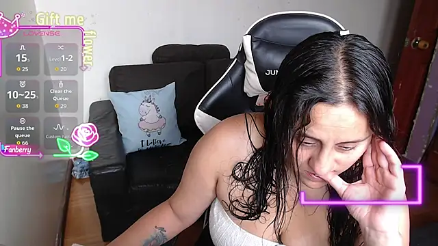 MeliisaRobers online show from April 5, 2026, 4:15 pm