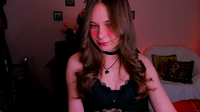 LanaLovely online show from April 29, 2026, 6:39 am