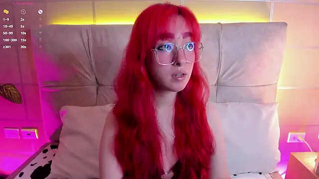 Snapshot of Dakota_kl chatting on February 7, 2026, 2:43 pm Dakota kl online show from February 7, 2026, 2:43 pm