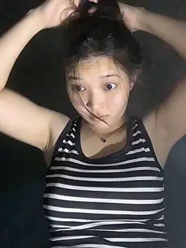 Snapshot of Suzu_xx01 chatting on June 5, 2026, 3:40 pm Suzu xx01 online show from June 5, 2026, 3:40 pm