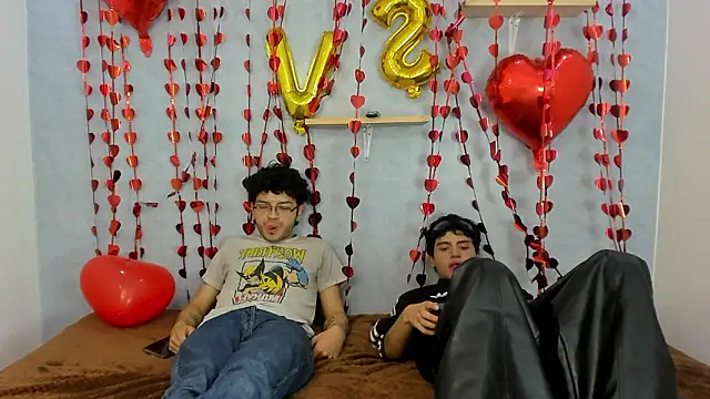 Snapshot of Eliotkinky chatting on February 18, 2026, 5:09 pm Eliotkinky online show from February 18, 2026, 5:09 pm