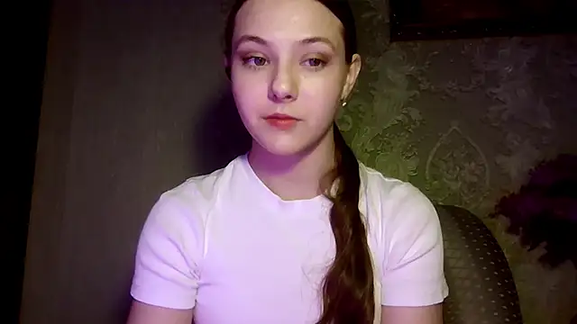 Snapshot of YuniNeko chatting on March 5, 2026, 2:13 pm YuniNeko online show from March 5, 2026, 2:13 pm