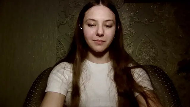 Snapshot of YuniNeko chatting on March 21, 2026, 6:11 pm YuniNeko online show from March 21, 2026, 6:11 pm