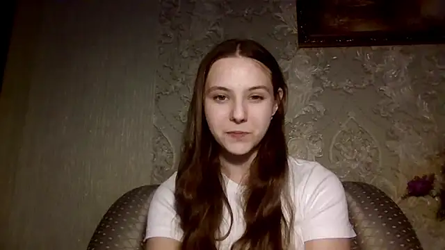 Snapshot of YuniNeko chatting on April 13, 2026, 4:01 pm YuniNeko online show from April 13, 2026, 4:01 pm