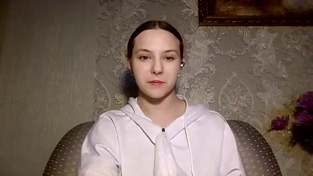 Snapshot of YuniNeko chatting on April 14, 2026, 3:07 pm YuniNeko online show from April 14, 2026, 3:07 pm