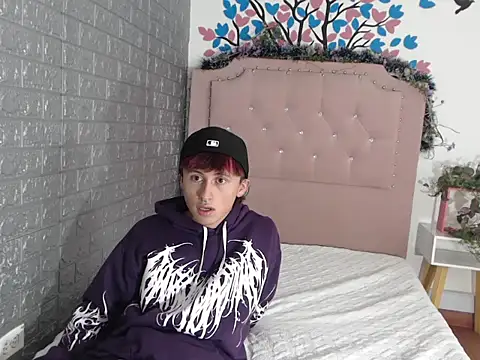 Damian20261 online show from February 17, 2026, 5:08 pm