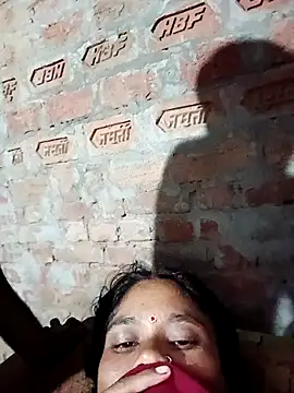 Snapshot of diwana475 chatting on August 4, 2026, 4:31 pm diwana475 online show from August 4, 2026, 4:31 pm