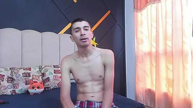 MiaANDrony online show from February 25, 2026, 12:59 pm