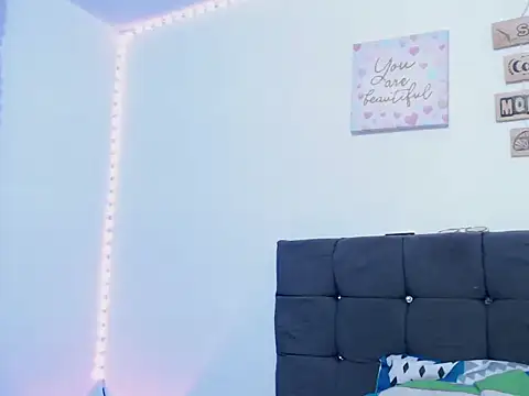 Snapshot of latin_riahnna_jp chatting on February 12, 2026, 2:50 am latin riahnna jp online show from February 12, 2026, 2:50 am