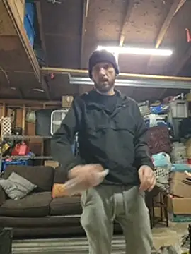 Snapshot of F_D_R_ chatting on February 15, 2026, 11:56 pm F D R online show from February 15, 2026, 11:56 pm