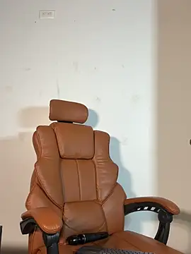 Snapshot of ARON_LUXX chatting on March 13, 2026, 3:02 am ARON LUXX online show from March 13, 2026, 3:02 am