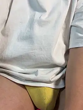 Snapshot of ARON_LUXX chatting on April 10, 2026, 3:06 pm ARON LUXX online show from April 10, 2026, 3:06 pm