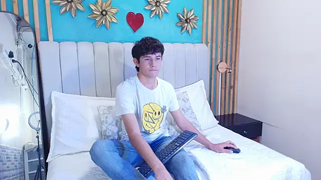 Snapshot of Christian_Foxx chatting on March 8, 2026, 12:30 am Christian Foxx online show from March 8, 2026, 12:30 am