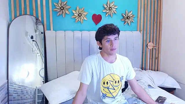 Snapshot of Christian_Foxx chatting on March 8, 2026, 2:04 am Christian Foxx online show from March 8, 2026, 2:04 am