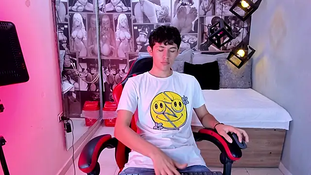 Snapshot of Christian_Foxx chatting on April 14, 2026, 1:28 pm Christian Foxx online show from April 14, 2026, 1:28 pm