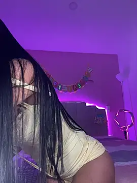 SofiaSiren online show from April 5, 2026, 2:09 am