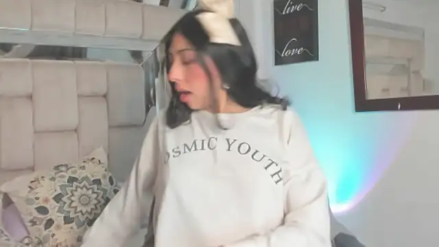 Eva cute7 online show from March 28, 2026, 2:11 am