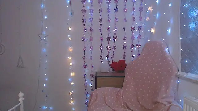 Avelina1 online show from April 21, 2026, 7:58 am