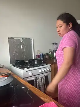 daphne grande online show from March 3, 2026, 2:01 pm