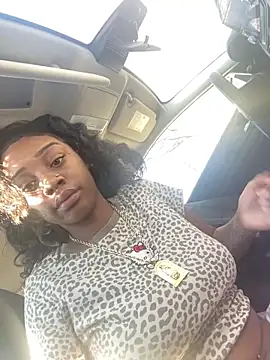 Snapshot of prettybrown9 chatting on February 12, 2026, 8:26 pm prettybrown9 online show from February 12, 2026, 8:26 pm