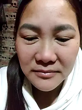 Snapshot of bongtuyet11 chatting on February 5, 2026, 12:59 am bongtuyet11 online show from February 5, 2026, 12:59 am