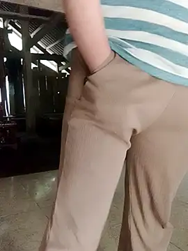 Snapshot of bongtuyet11 chatting on February 7, 2026, 8:07 am bongtuyet11 online show from February 7, 2026, 8:07 am