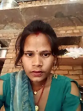 Snapshot of Hot_ree64 chatting on February 20, 2026, 6:26 am Hot ree64 online show from February 20, 2026, 6:26 am