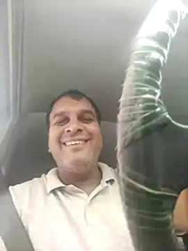 Snapshot of indiandesivillegeboy chatting on July 10, 2026, 4:28 am indiandesivillegeboy online show from July 10, 2026, 4:28 am