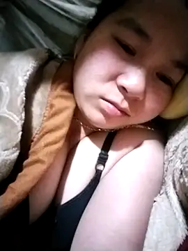 Snapshot of Erika--006 chatting on February 11, 2026, 12:32 pm Erika--006 online show from February 11, 2026, 12:32 pm