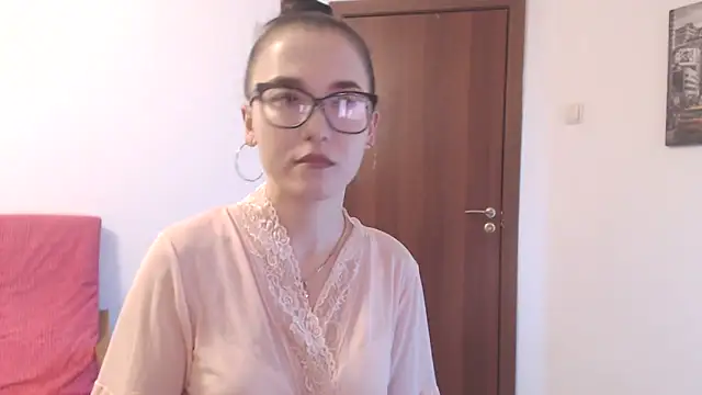 NikollSweet online show from March 18, 2026, 1:14 pm