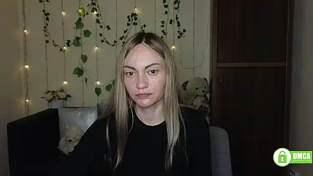 BlondMikey22 online show from May 8, 2026, 11:26 am