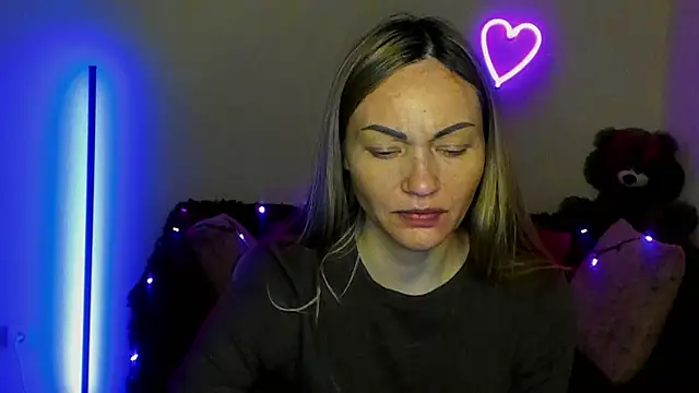 BlondMikey22 online show from May 9, 2026, 11:26 am