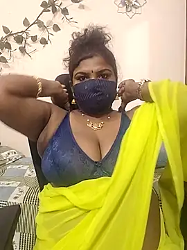 Snapshot of Archana_achu143 chatting on May 2, 2026, 11:43 pm Archana achu143 online show from May 2, 2026, 11:43 pm