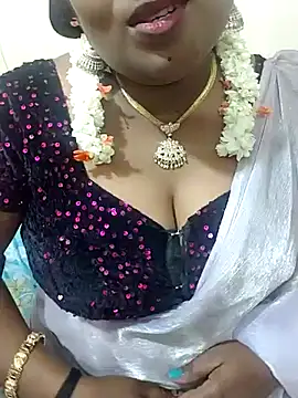 Snapshot of Archana_achu143 chatting on May 22, 2026, 6:24 pm Archana achu143 online show from May 22, 2026, 6:24 pm