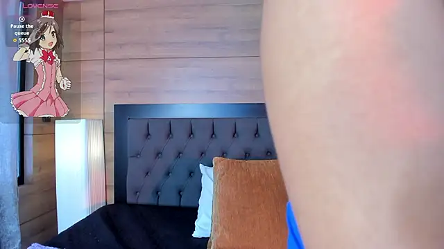 Snapshot of CoralineRoss_ chatting on February 25, 2026, 5:00 pm CoralineRoss online show from February 25, 2026, 5:00 pm