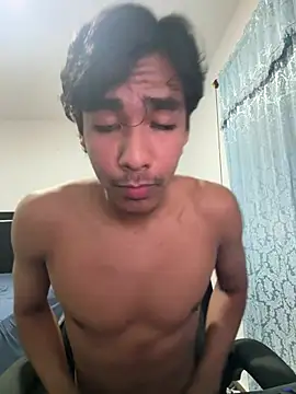 Snapshot of Pedestal_diamant chatting on February 27, 2026, 12:10 am Pedestal diamant online show from February 27, 2026, 12:10 am