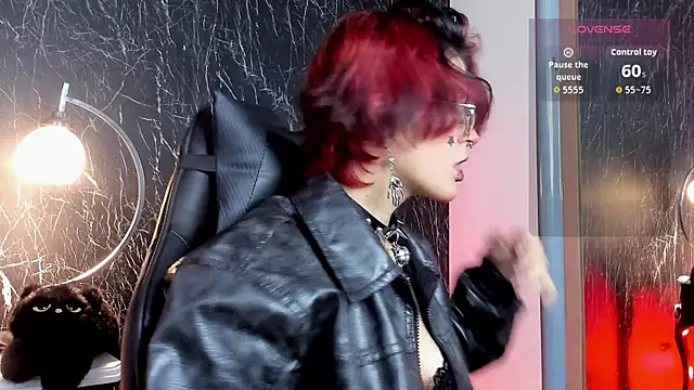 YuuMiko online show from April 7, 2026, 12:05 pm