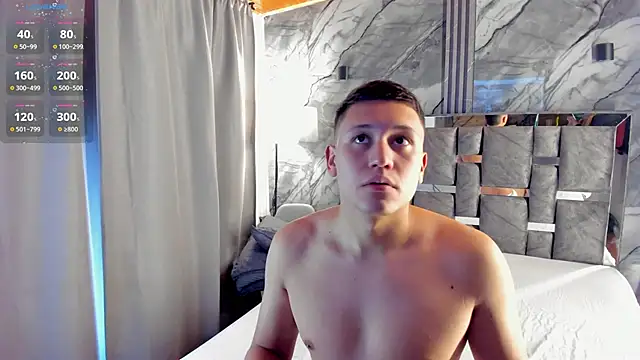 Snapshot of Manson_and_Zoe chatting on February 28, 2026, 11:22 am Manson and Zoe online show from February 28, 2026, 11:22 am