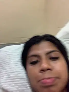 Snapshot of seucasal chatting on February 22, 2026, 8:18 pm seucasal online show from February 22, 2026, 8:18 pm