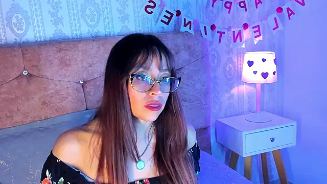 Chloe Miiler online show from February 18, 2026, 1:18 pm