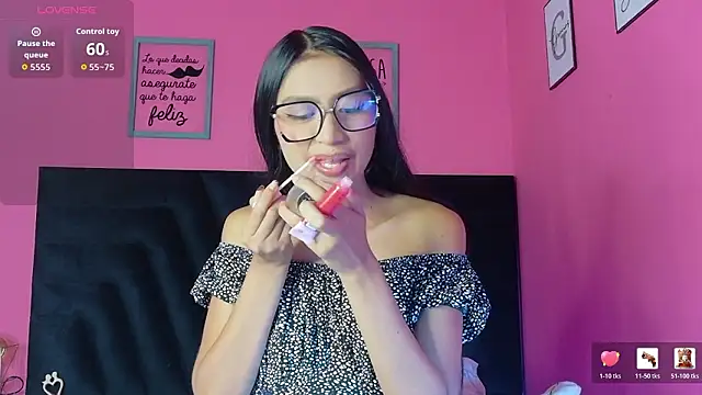 Snapshot of ThinPrincesss chatting on February 26, 2026, 12:37 pm ThinPrincesss online show from February 26, 2026, 12:37 pm