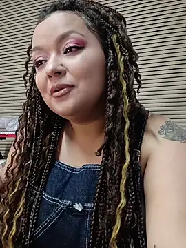 SweettSin online show from April 12, 2026, 12:04 am