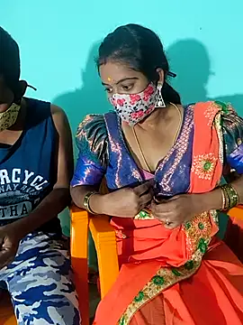 Snapshot of Tamilkannadacouple chatting on February 9, 2026, 5:33 am Tamilkannadacouple online show from February 9, 2026, 5:33 am