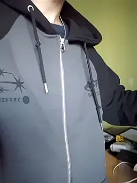 minnsuu0402 online show from February 5, 2026, 7:24 am