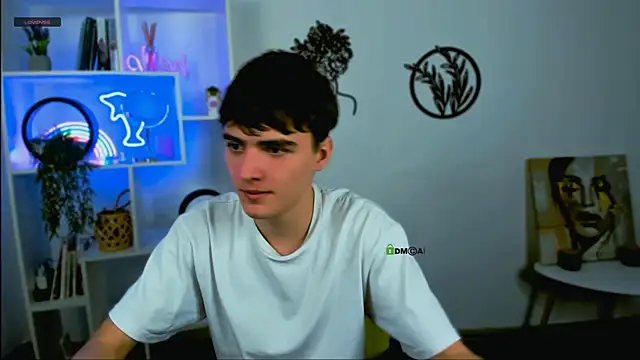 Snapshot of emil_lucky chatting on February 24, 2026, 12:36 pm emil lucky online show from February 24, 2026, 12:36 pm