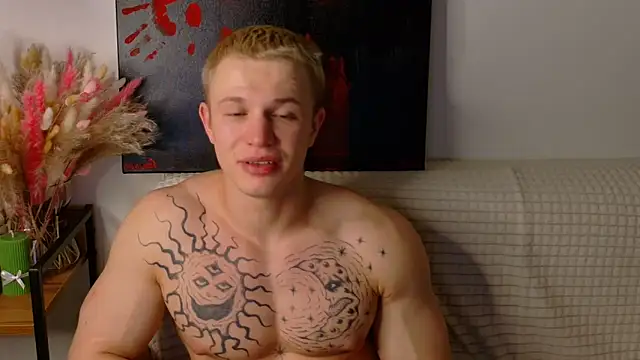 Snapshot of SterlingNoir chatting on February 19, 2026, 10:39 pm SterlingNoir online show from February 19, 2026, 10:39 pm