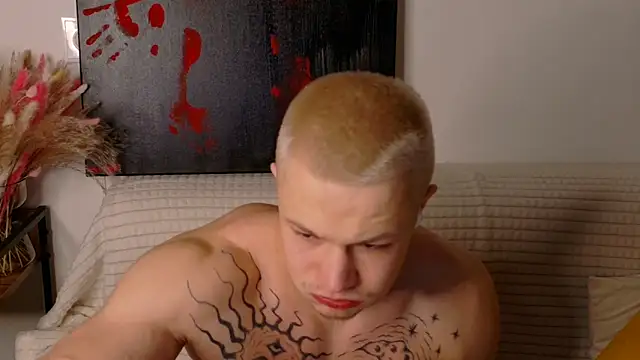 Snapshot of SterlingNoir chatting on March 1, 2026, 10:01 pm SterlingNoir online show from March 1, 2026, 10:01 pm