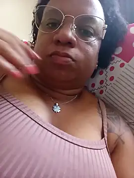 Snapshot of Mineirasafada2026 chatting on February 18, 2026, 7:10 pm Mineirasafada2026 online show from February 18, 2026, 7:10 pm