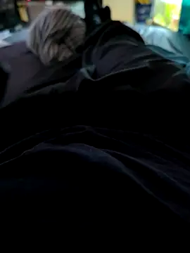 Snapshot of Tomfukk chatting on February 22, 2026, 2:48 pm Tomfukk online show from February 22, 2026, 2:48 pm